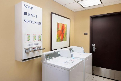 Hyatt Place Ontario/Rancho Cucamonga - image 16