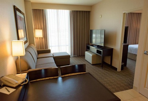 Embassy Suites Ontario - Airport - image 37