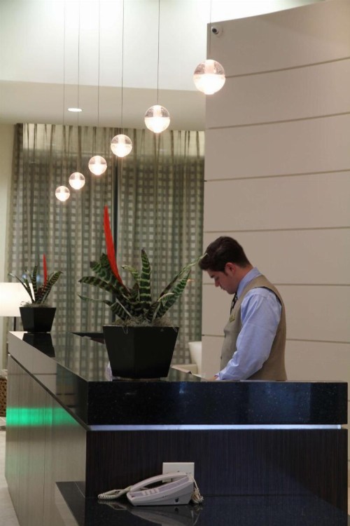 Embassy Suites Ontario - Airport - image 6