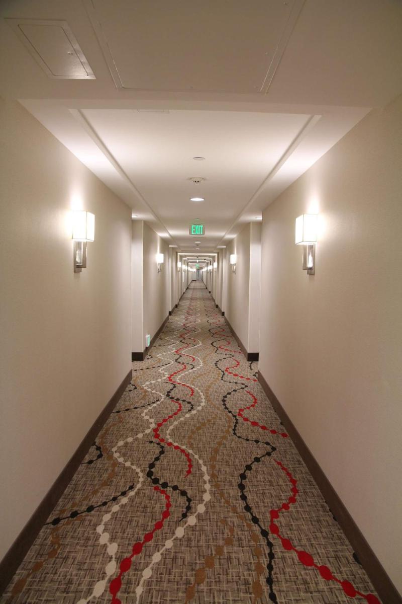 Embassy Suites Ontario - Airport - image 7
