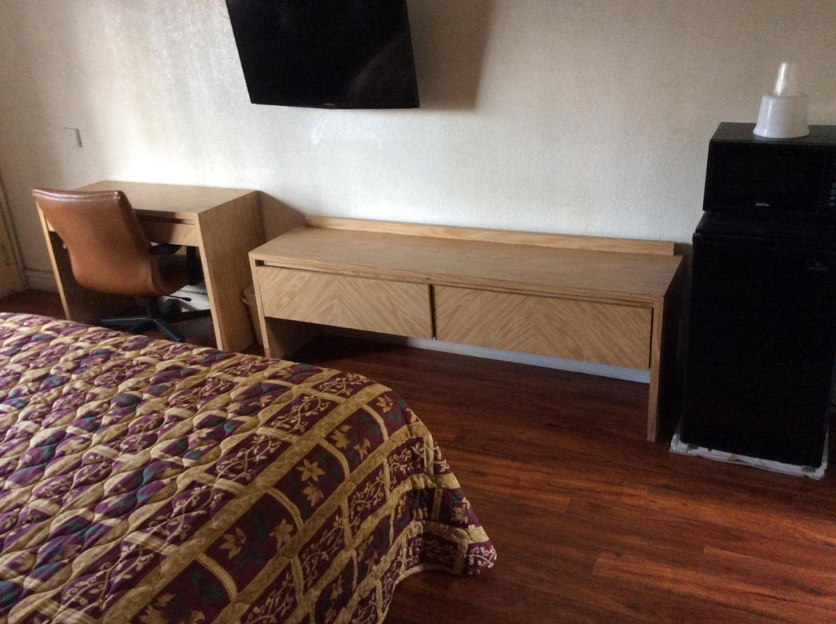 American Inn - image 4