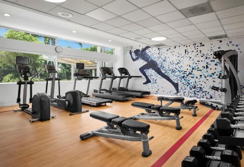 Sheraton Ontario Airport Hotel - image 10