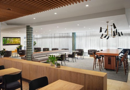 Sheraton Ontario Airport Hotel - image 14