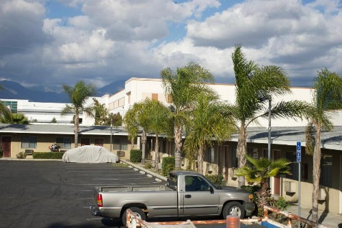Sands motel - image 4