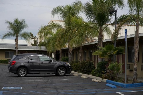 Sands motel - image 6