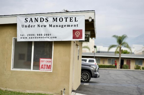 Sands motel - image 7