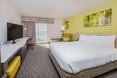 Hilton Garden Inn Orange Beach - image 13