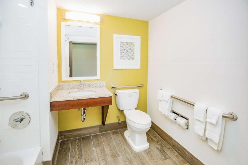 Hilton Garden Inn Orange Beach - image 14