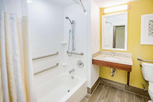 Hilton Garden Inn Orange Beach - image 39