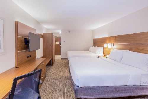 Holiday Inn Express Orange Beach - On The Beach an IHG Hotel - image 46