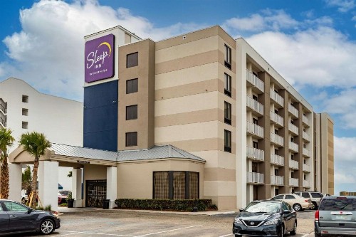Sleep Inn on the Beach - image 16