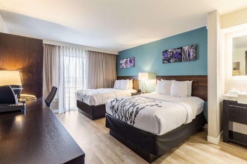Sleep Inn on the Beach - image 17
