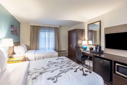 Sleep Inn on the Beach - image 21