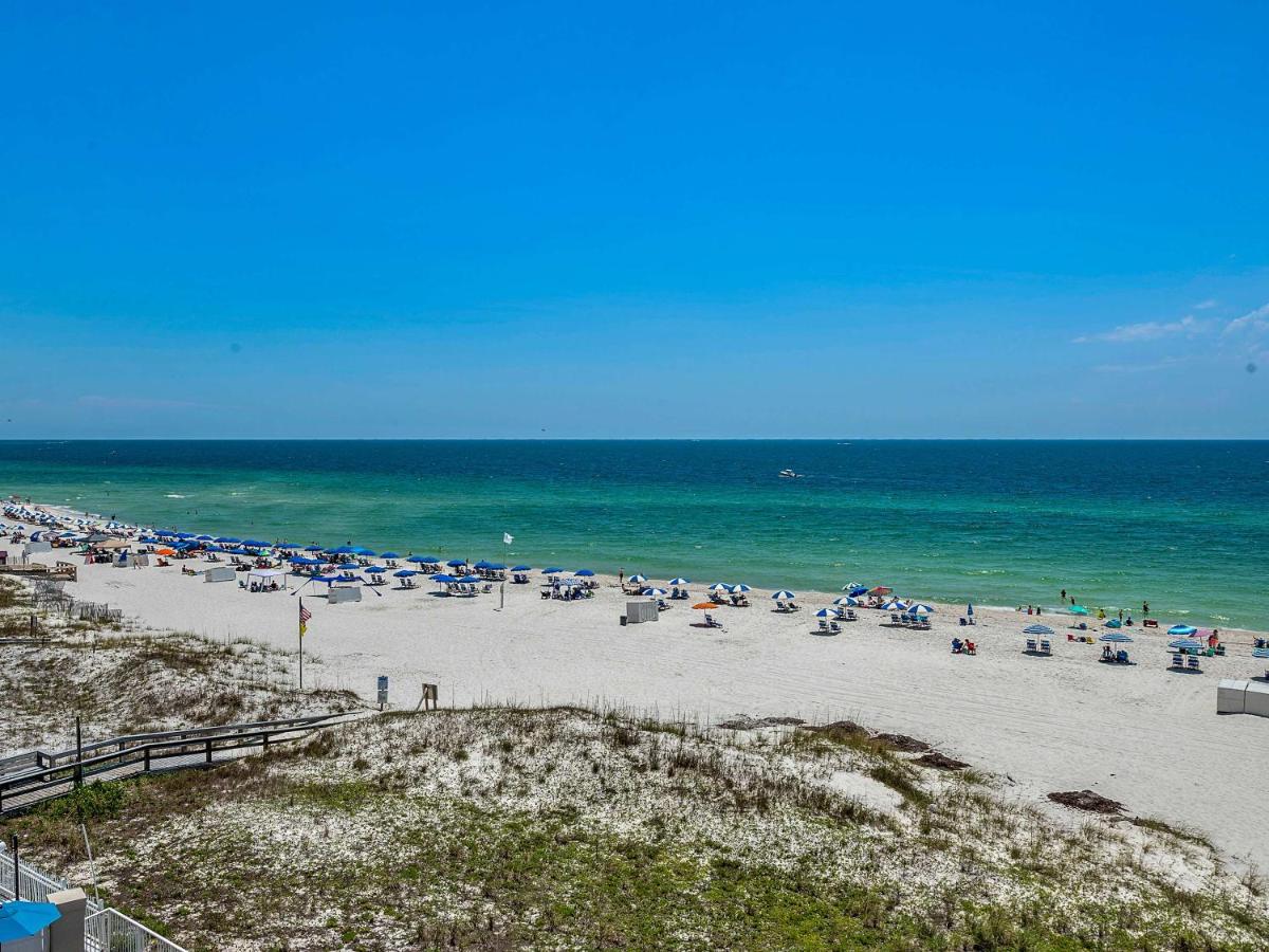 Sleep Inn on the Beach - image 3