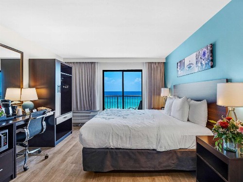 Sleep Inn on the Beach - image 39