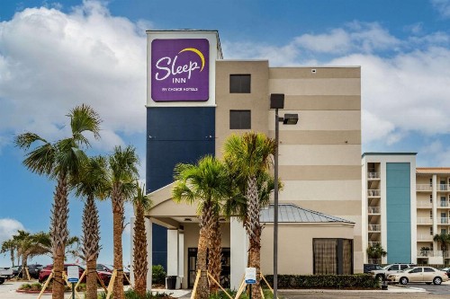 Sleep Inn on the Beach - image 7