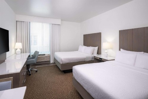 Best Western Premier - The Tides - image 4