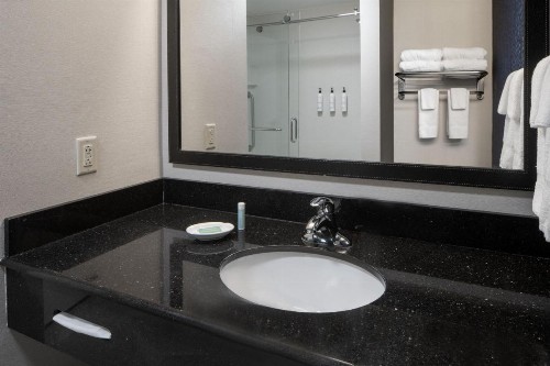 Fairfield Inn & Suites Orange Beach - image 13