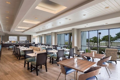 The Island House Hotel a Doubletree by Hilton - image 34