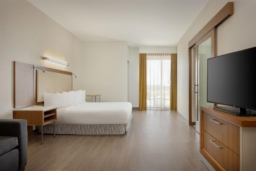 SpringHill Suites Orange Beach at The Wharf - image 27