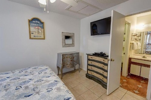 Seaside Beach and Racquet 2306 - image 5