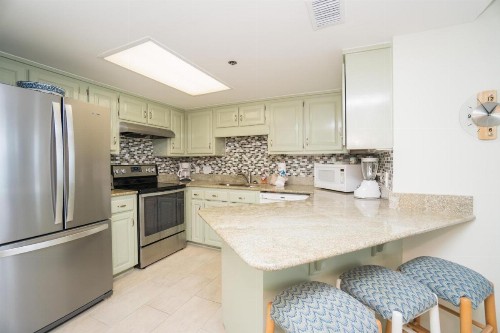 Phoenix East Unit 607 - image 5
