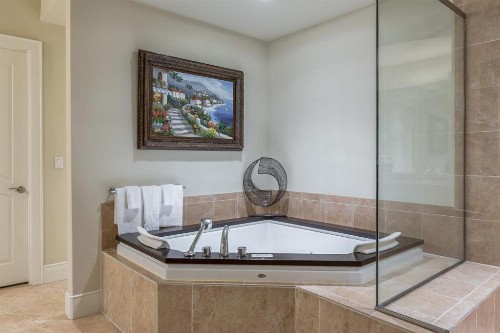 Turquoise Place Unit 1808D - image 10