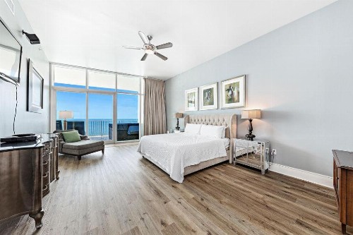 Turquoise Place Unit 2205D - image 11