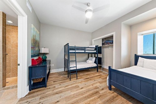 Turquoise Place Unit 2205D - image 24