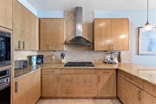Turquoise Place Unit 2205D - image 6