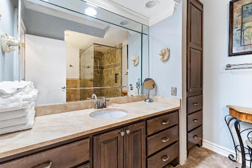 Romar House Unit 704A - image 18