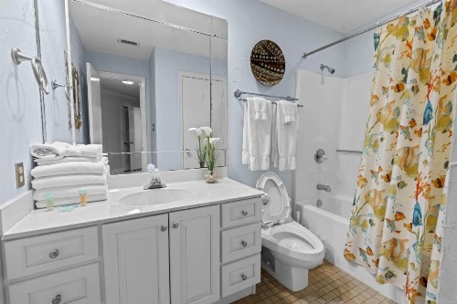 Romar House Unit 704A - image 25