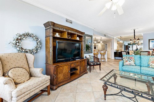Romar House Unit 704A - image 3