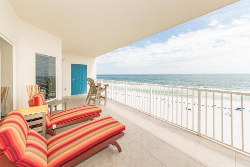 Admirals Quarters 802 - image 9