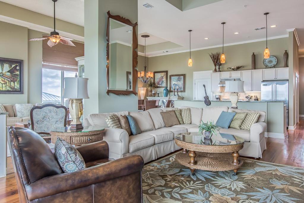 Levin's Bend PH 2207 at the Wharf - image 3