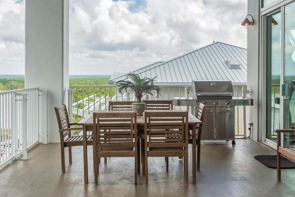 Levin's Bend PH 2207 at the Wharf - image 7