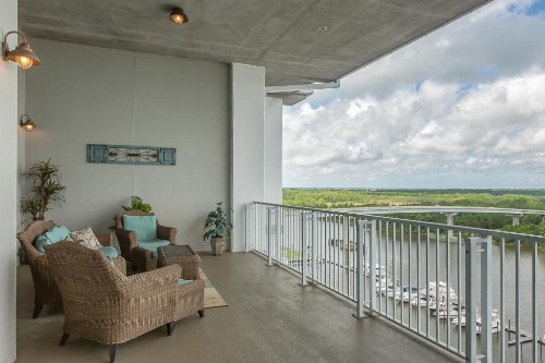 Levin's Bend PH 2207 at the Wharf - image 8