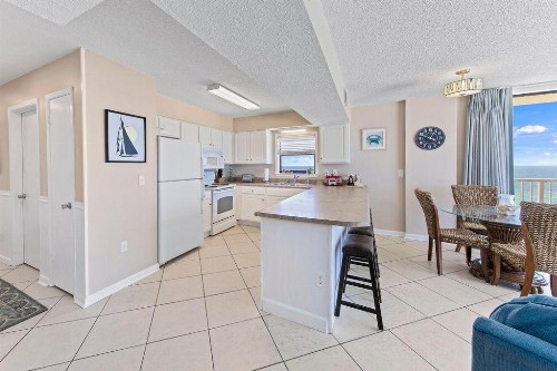 Seaside Beach and Racquet Club 3906 - image 10