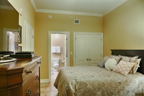 Phoenix West II Unit 1109 - image 10