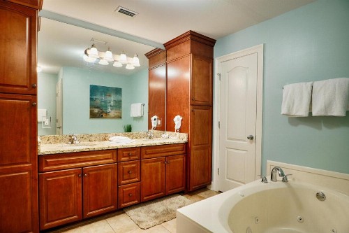 Phoenix West II Unit 1109 - image 5