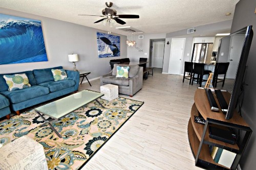 Phoenix East 806 Condo - image 4