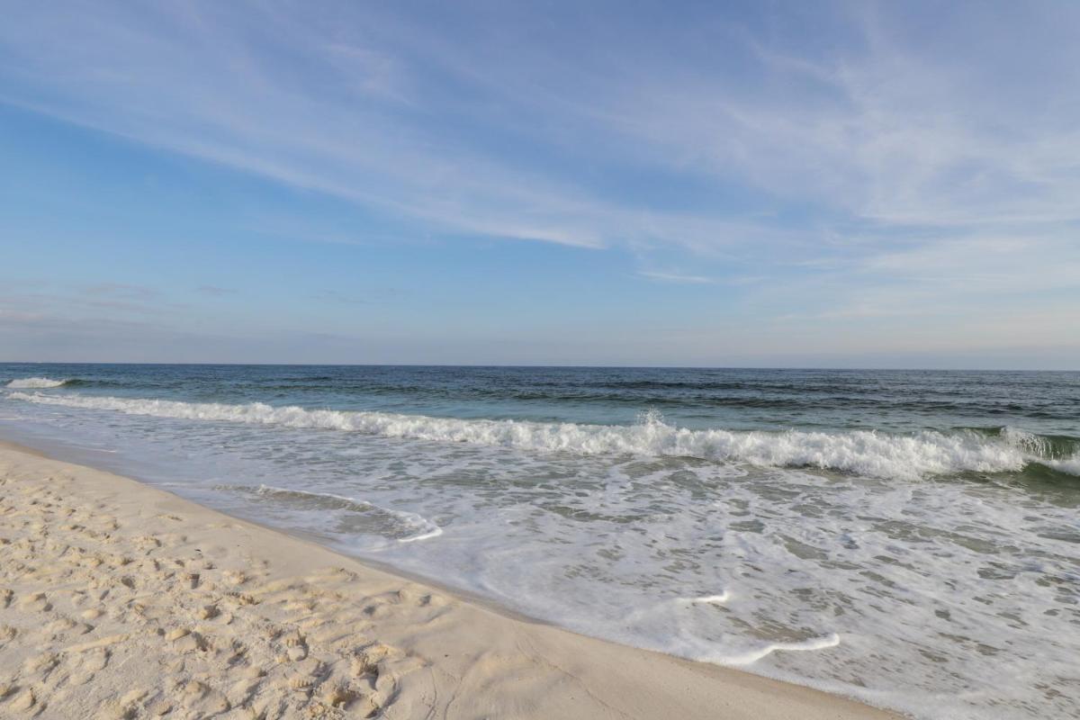 Summer House on Romar Beach - image 6