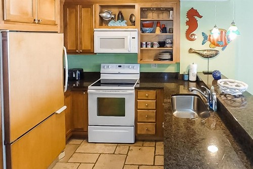 Tradewinds Condos - image 7