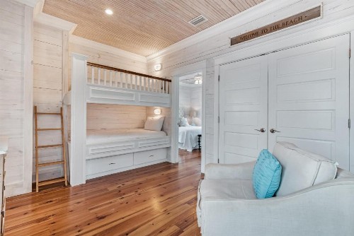Coastal Cottage - image 12