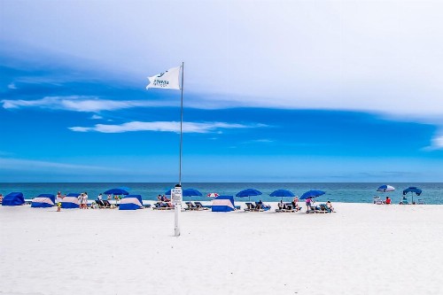 Silver Beach #801