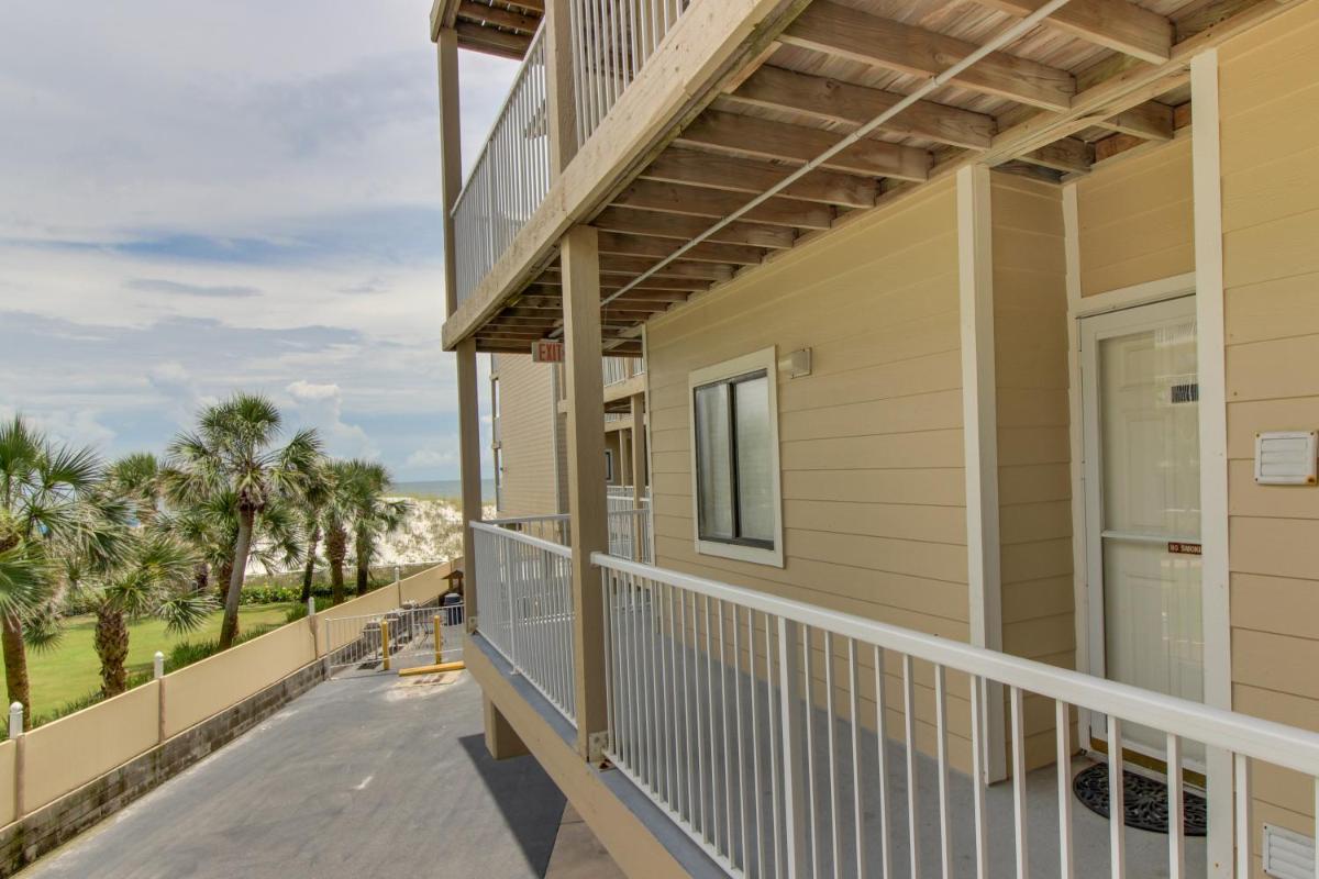 Romar Beach Condos - image 4