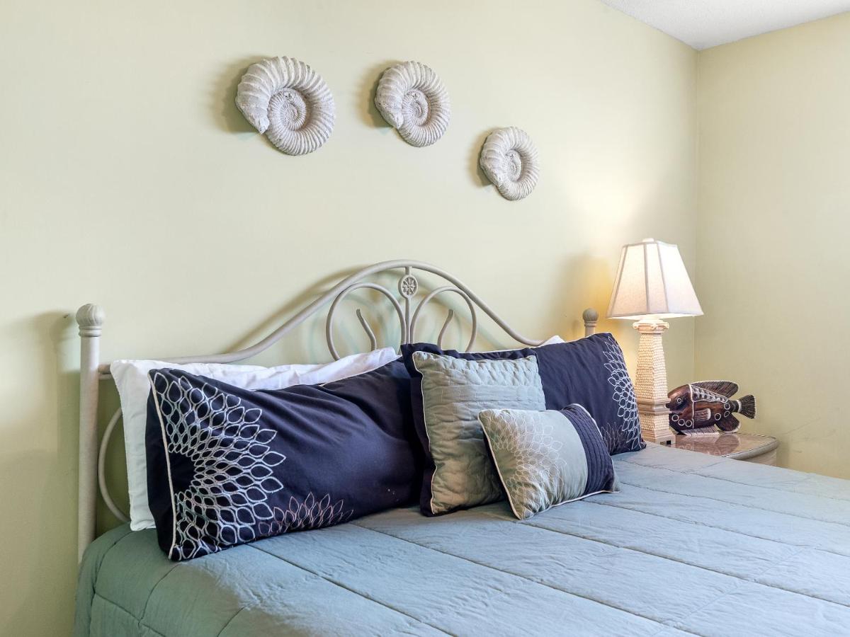 Sugar Beach 329 by Bender Vacation Rentals - image 6