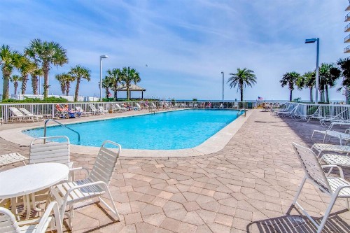 Seaside Beach and Raquet Club Condos - image 1