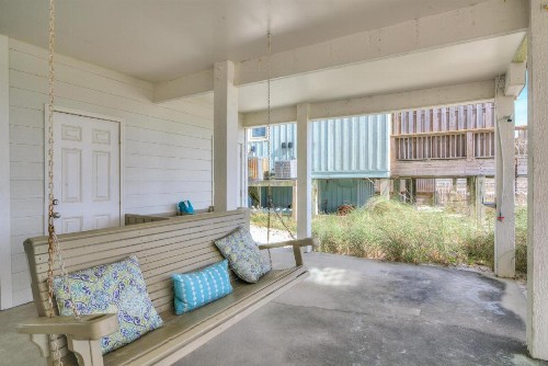 Great Location- Gulf-Front Home w/pool - Heavenly Sunrise - Sleeps up to 14. - image 20