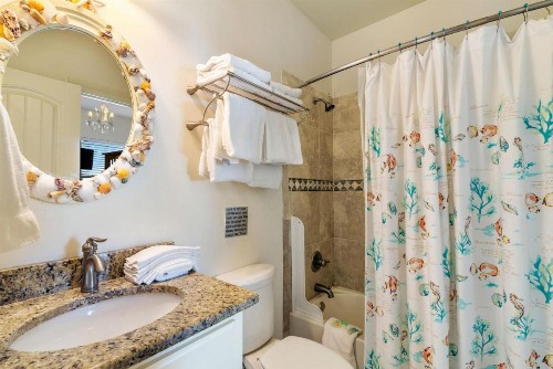 Great Location- Gulf-Front Home w/pool - Heavenly Sunrise - Sleeps up to 14. - image 30